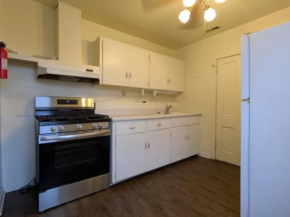 730 W Park St, Olathe, KS 66061