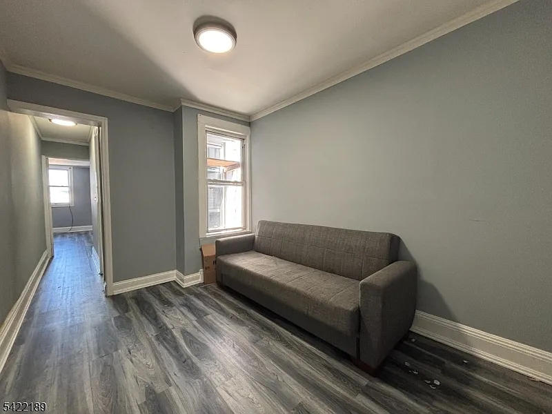2 bed, 1.0 bath, $1,500 — Photo 1