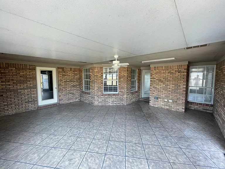 2212 Peachwood Ct — Photo 23