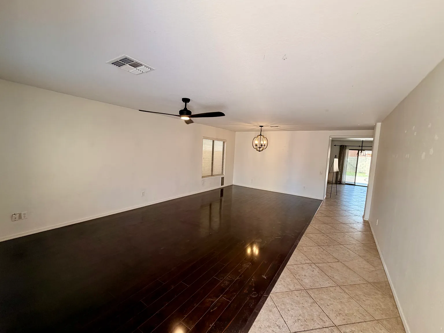5 bed, 3736 sqft, $2,850 — Photo 2