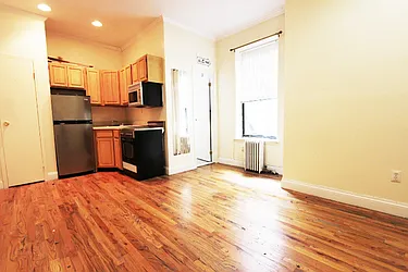 Rented by Urban Real Estate Property Group Inc