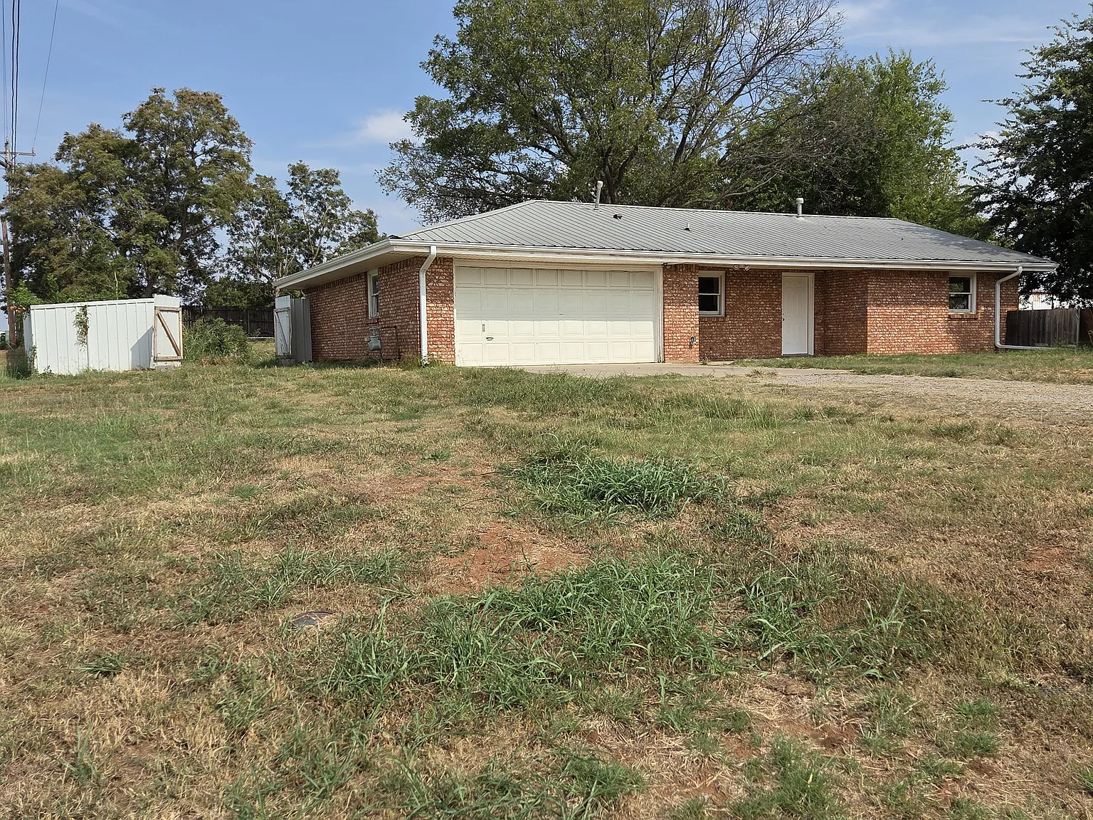 3 bed, 1226 sqft, $1,700 — Photo 2