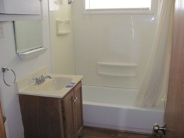 2nd image of 1039 Regan Ave