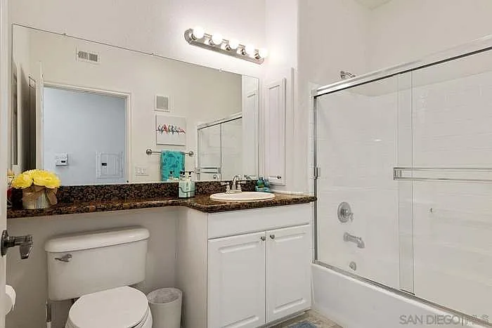 9263 Regents Rd #B207 — Photo 5