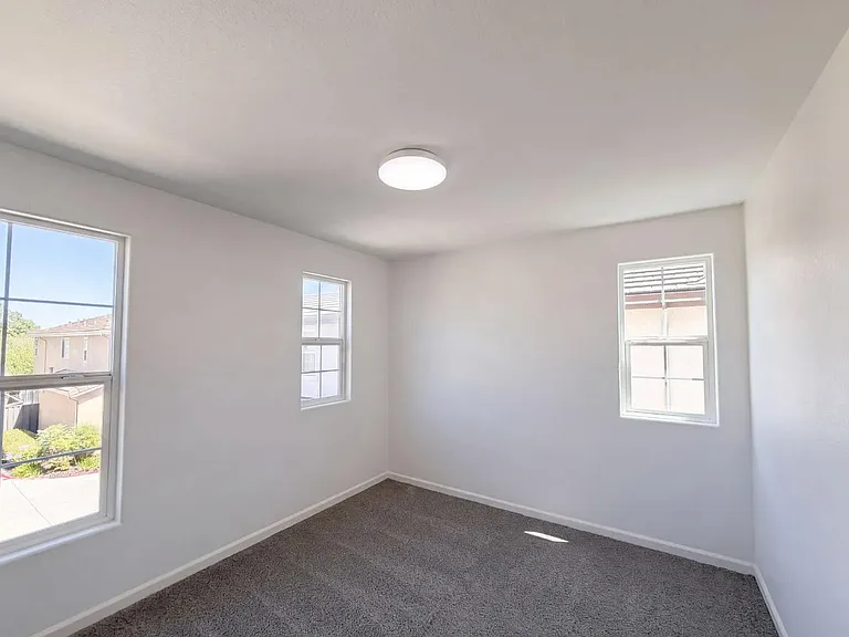291 Candela Cir — Photo 13