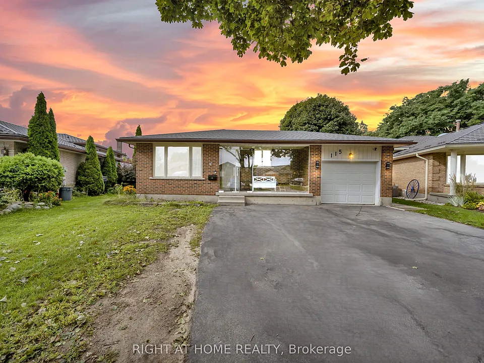 115 Countryside Cres