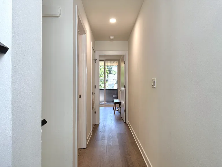8549 Midvale Ave N #B — Photo 8