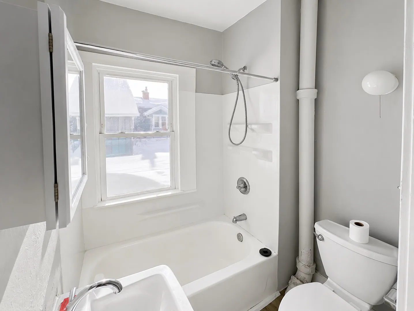 223 E Franklin Ave - 223 E Franklin Ave — Photo 2