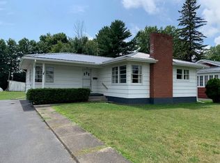 35 Clinton St, Rouses Pt, NY 12979