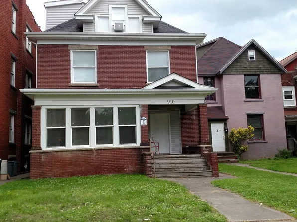 910 9th Ave, Huntington, WV 25701