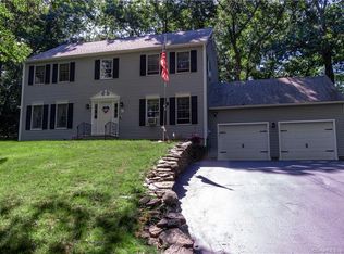 65 Sunset Dr, Killingly, CT 06239