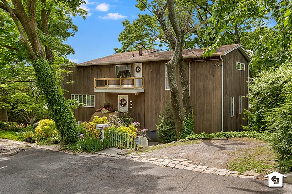 Sold by Coldwell Banker Reliable Real Estate | media 1