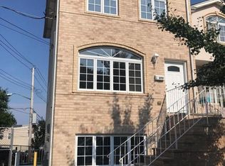 275 Nicholas Ave, Staten Island, NY 10302