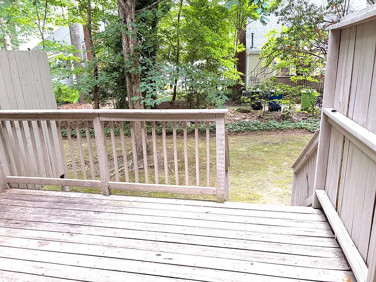 6813 Glendower Rd #B — Photo 12