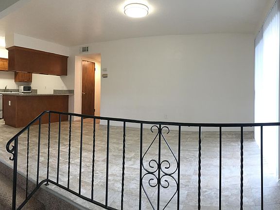 4th image of 1427 Lincoln Blvd
