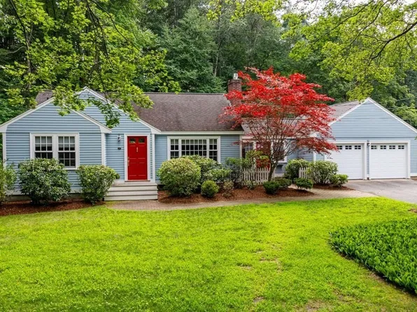 52 Edgewood Rd, Concord, MA 01742