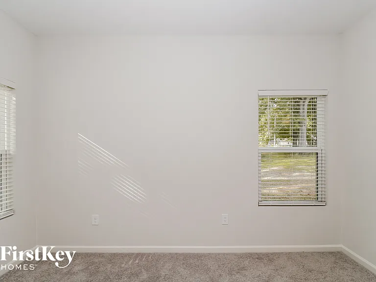 1612 Dodson St — Photo 11