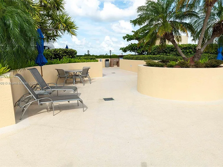 2475 Brickell Ave #709 — Photo 25