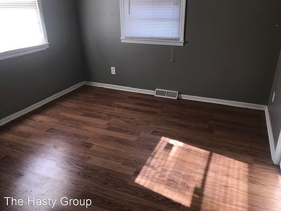 4th image of 509 Vassar St