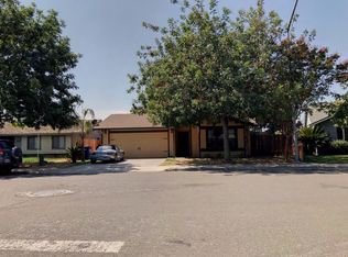 1185 Countryside Dr, Turlock, CA 95380