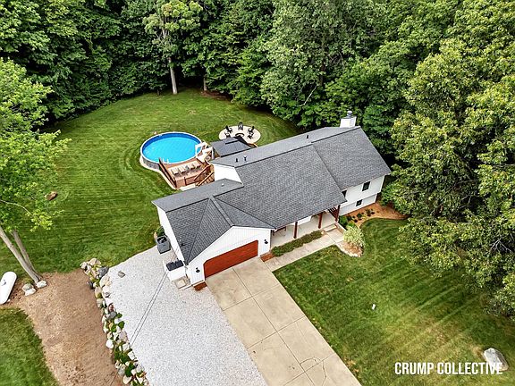5th image of 9301 Dimick Dr NE