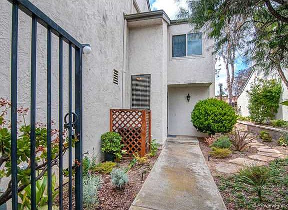 3rd image of 5888 Portobelo Ct