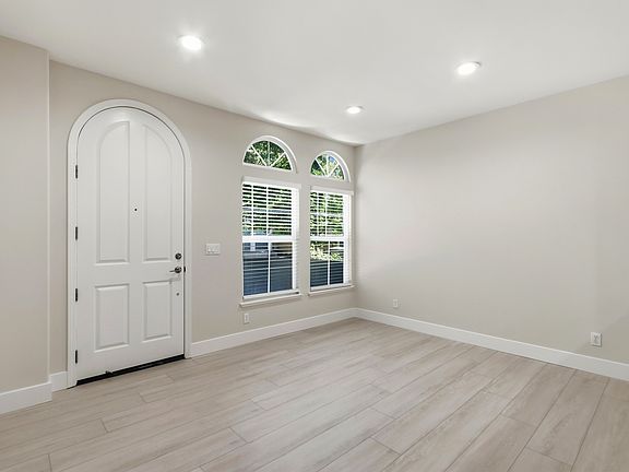3rd image of 2129 Pomme Ct #1