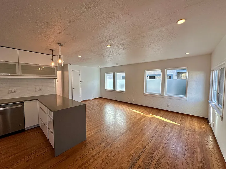 1380 Hearst Ave — Photo 3