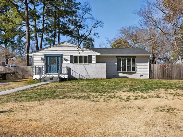 1 Vickers Ct, Portsmouth, VA 23701