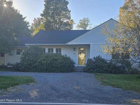 10 Stone Mill Rd, Hudson, NY 12534