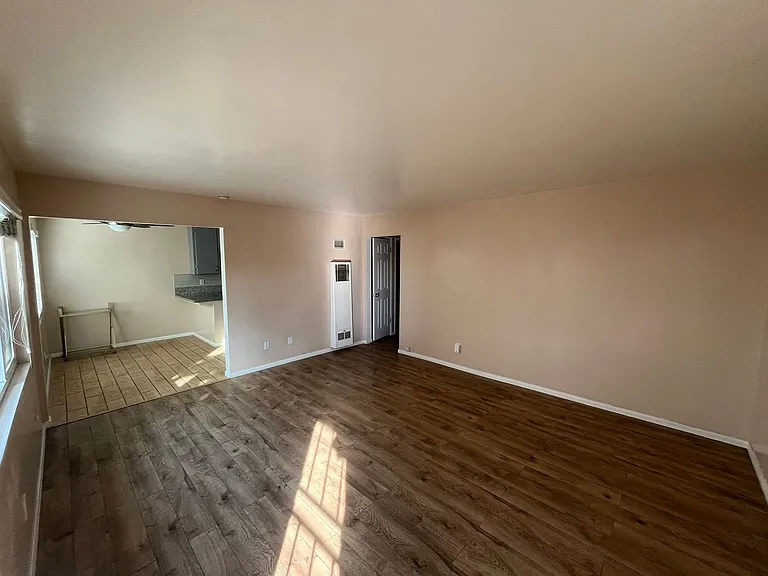 4352 Texas St — Photo 3