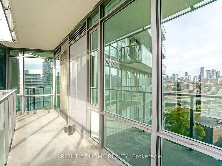 120 Bayview Ave #N821 — Photo 47
