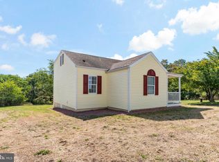 2478 Fairview Dr, Berkeley Springs, WV 25411