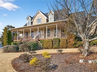 5720 Twelve Oaks Dr, Cumming, GA 30028