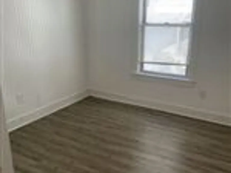 875 E 2nd St #3C — Photo 4