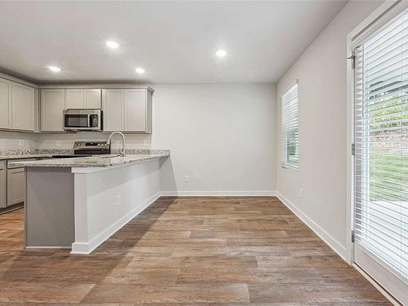 7th image of this home