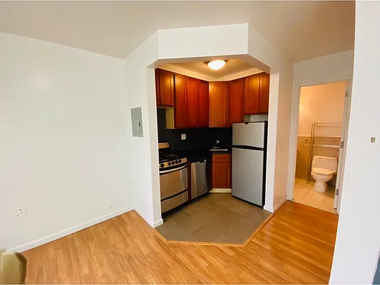 Rented by Furumoto Realty of New York City Inc | media 6