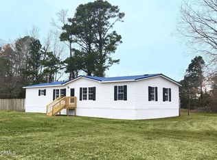 14235 Old Lake Rd, Riegelwood, NC 28456