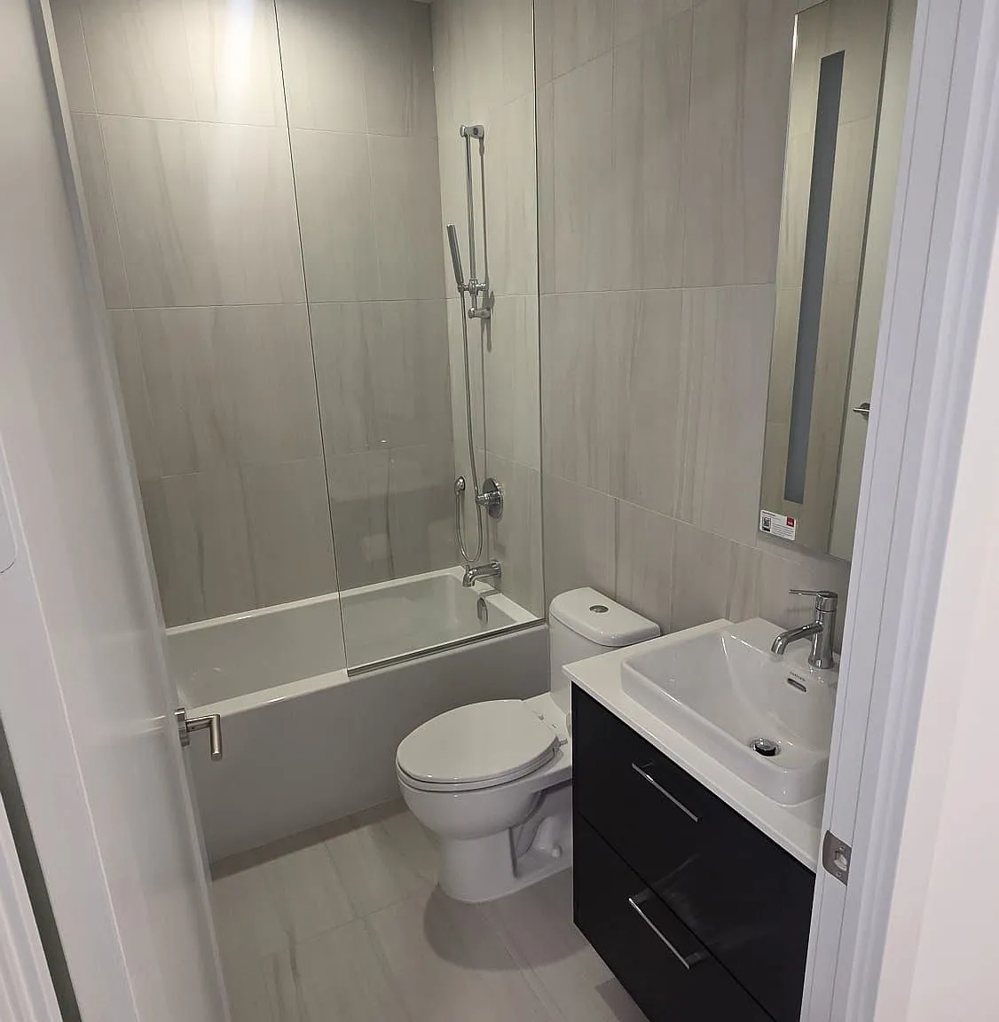 2 bed, $2,700 — Photo 3