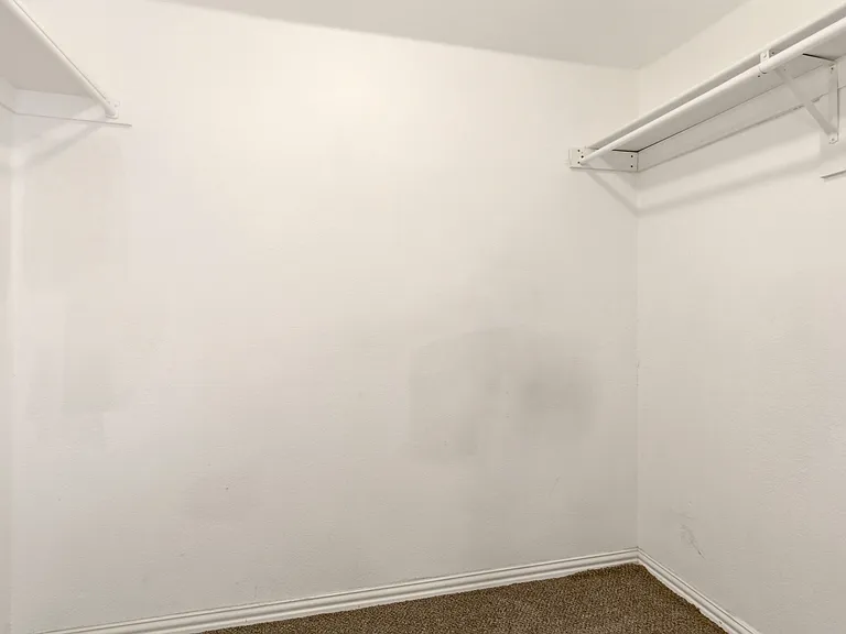 2201 Willow Creek Dr — Photo 12