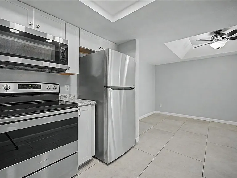 8271 N Oracle Rd #147 — Photo 12