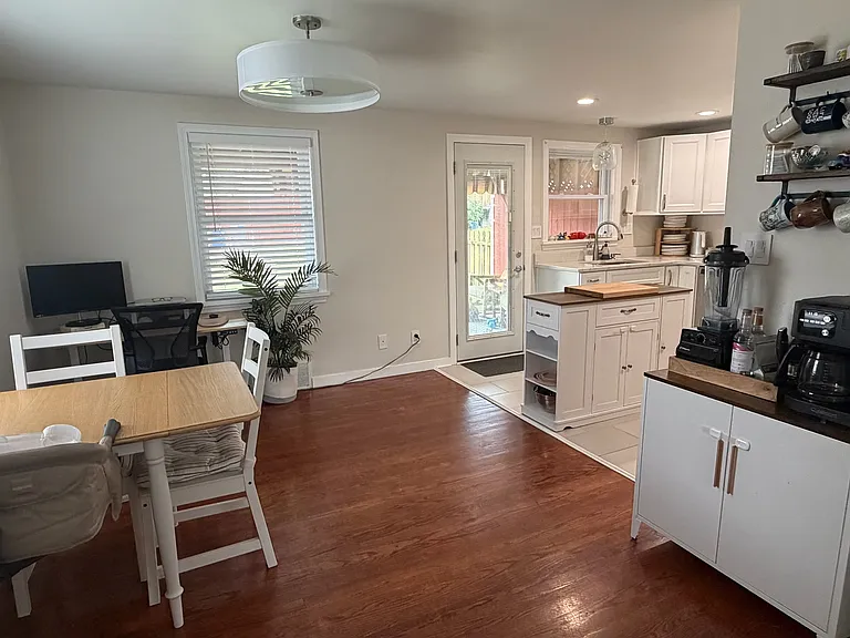 526 Bellaire Ave — Photo 13