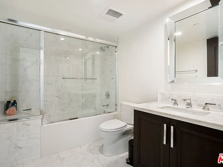 10523 Ashton Ave #301 — Photo 20