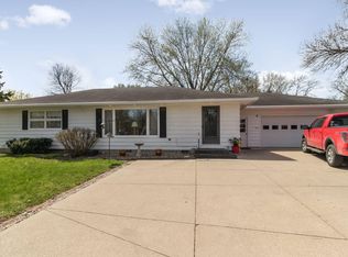 3617 Dawes Dr, Ames, IA 50010