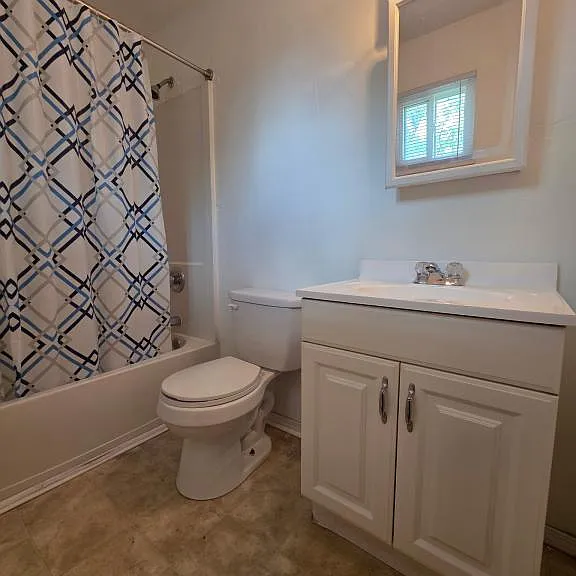 1305 S Plate St #H — Photo 3
