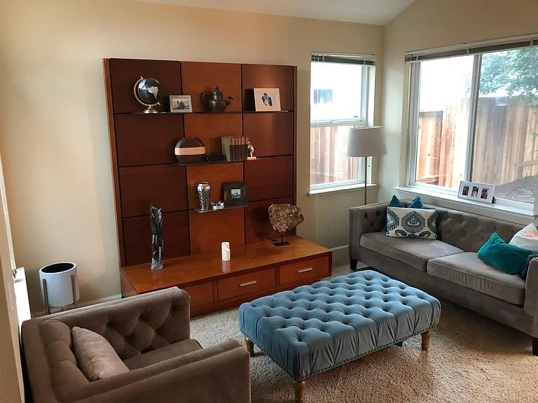 1306 Estaban Ct — Photo 3