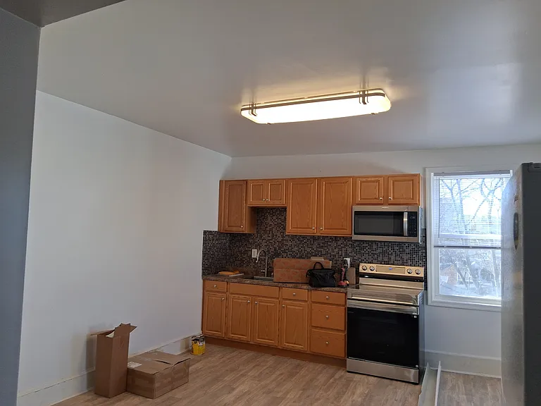 1030 Penn St — Photo 9