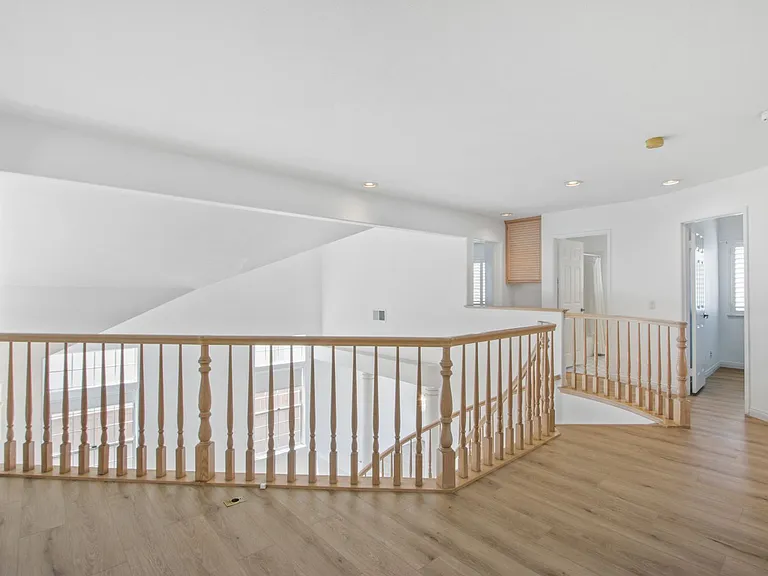 1801 Capetown Cir — Photo 10