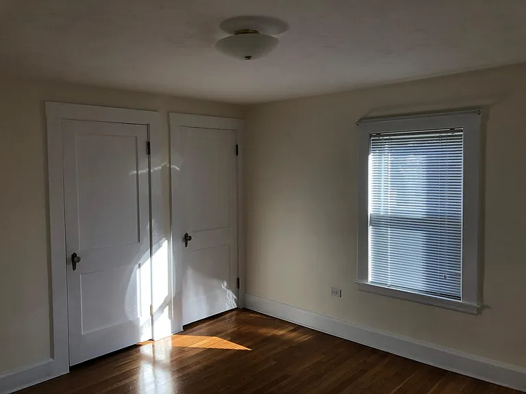 16 Poplar St — Photo 3