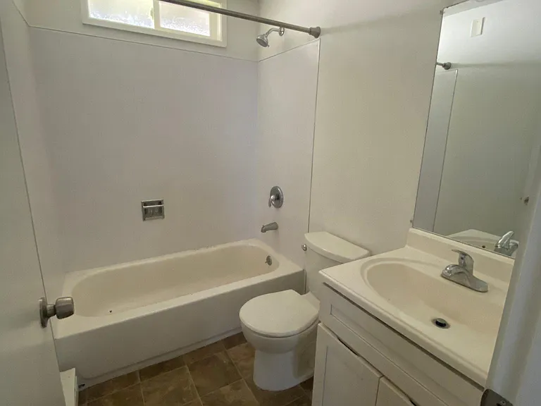 4030 S Warner St — Photo 3